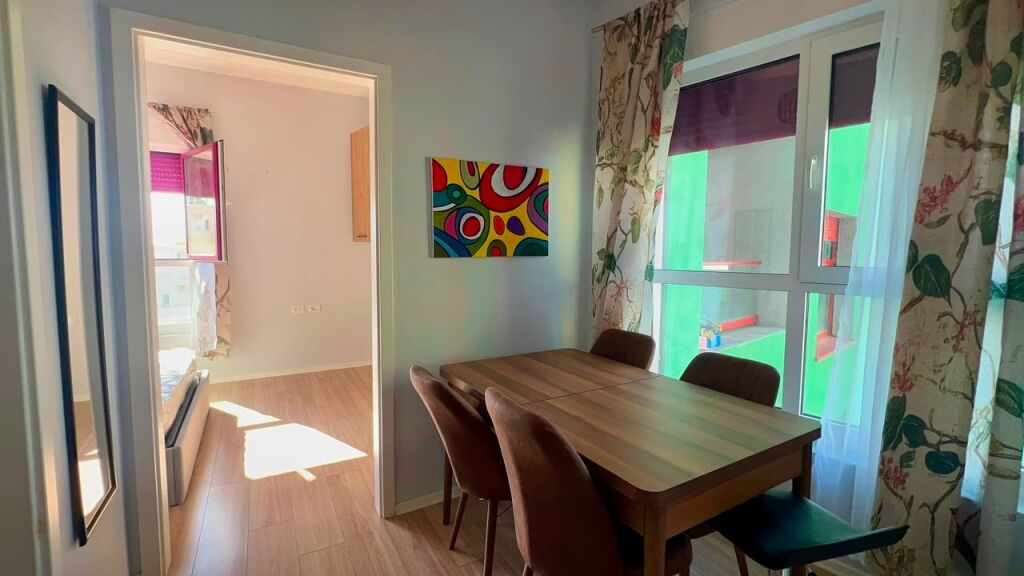 Me Qera: 1+1 📍Ali Demi (Kompleksi Mangalem) - Kt.5 - 40,000 Leke/Muaj - Sp.60m² || Akses i shpejte me nyjet kryesore te Tiranes