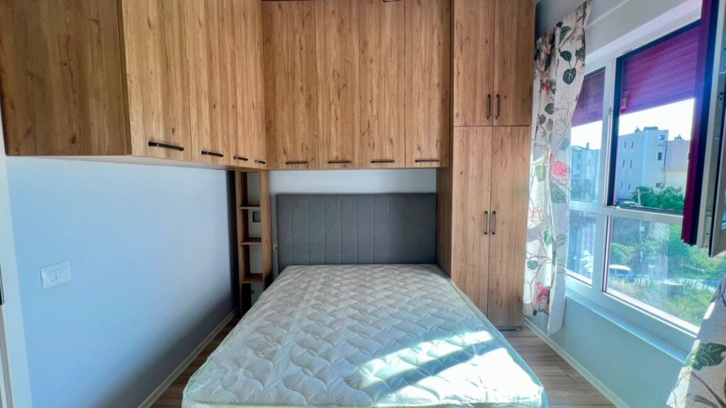 Me Qera: 1+1 📍Ali Demi (Kompleksi Mangalem) - Kt.5 - 40,000 Leke/Muaj - Sp.60m² || Akses i shpejte me nyjet kryesore te Tiranes