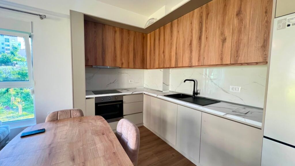 Me Qera: 2+1+2wc 📍Ali Demi (Rez.Kaimi) - Sp.110m² - Orientim:Jug🌞 - 470€/Muaj - Kt.4 || Rezidence e Re