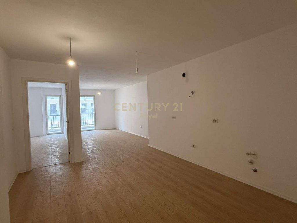 1+1 apartment for sale in Kombinat