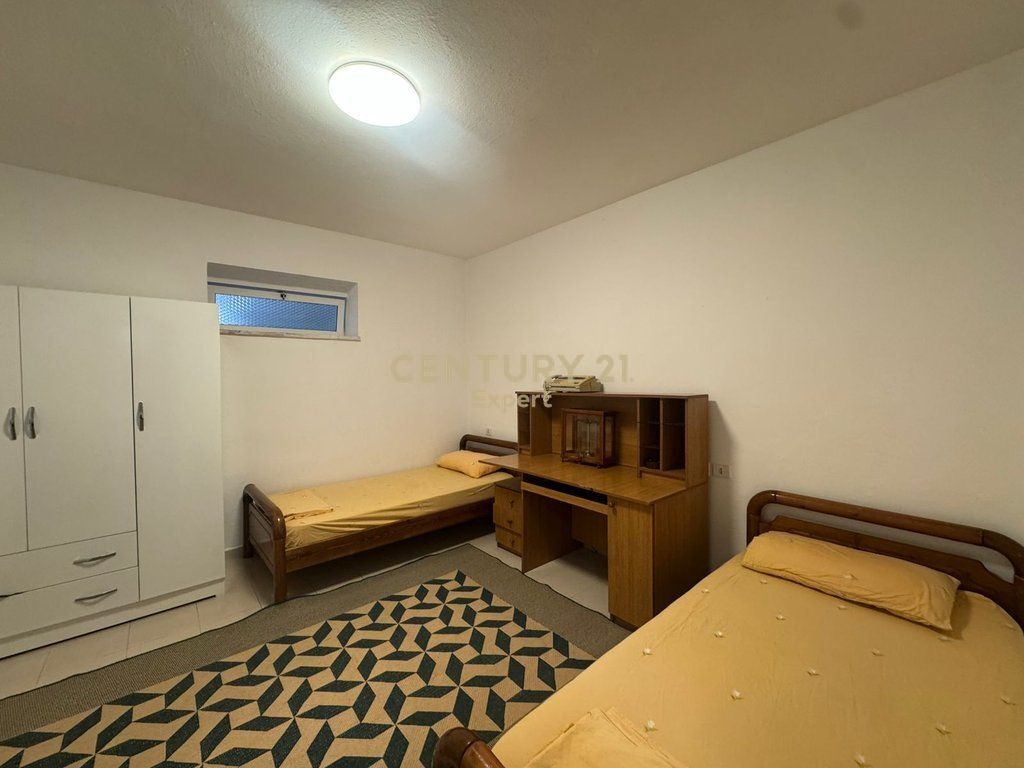 JAPIM ME QIRA APARTAMENT 2+1 ZOGU I ZI!