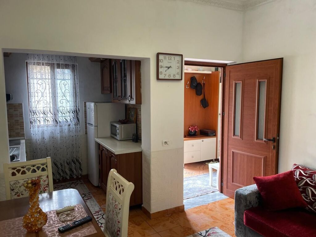 FOR RENT 2+1 APARTMENT NEAR QSUT