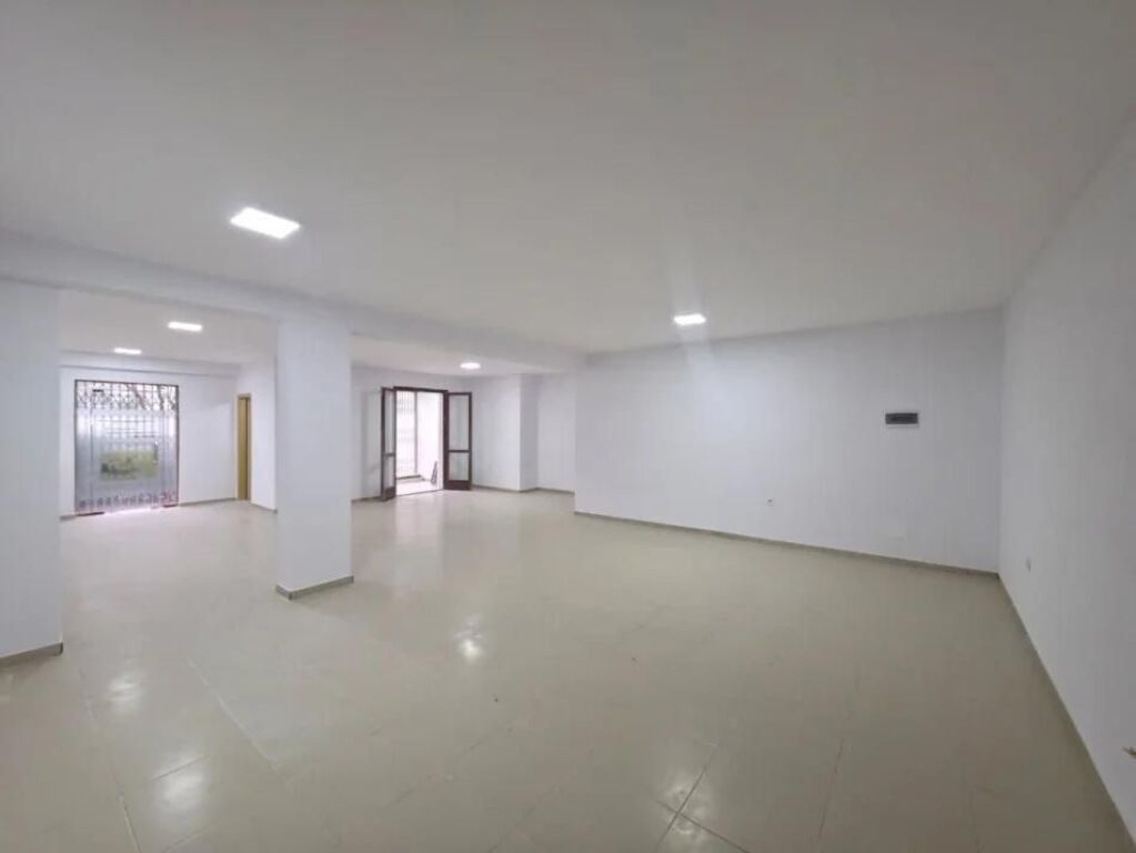 FOR RENT / SALE – BUSINESS UNIT AT THE BOTANICAL GARDEN