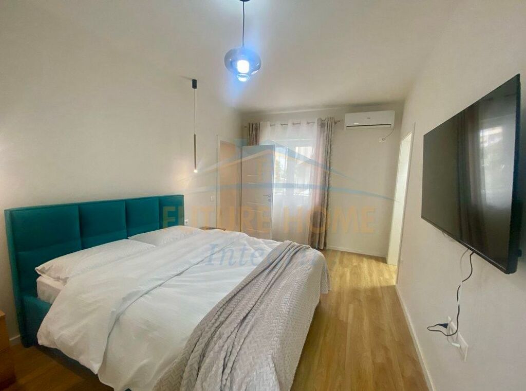 Qera, Apartament 1+1+Garderobë+Parkim, Rruga Mihal Grameno, Tiranë.