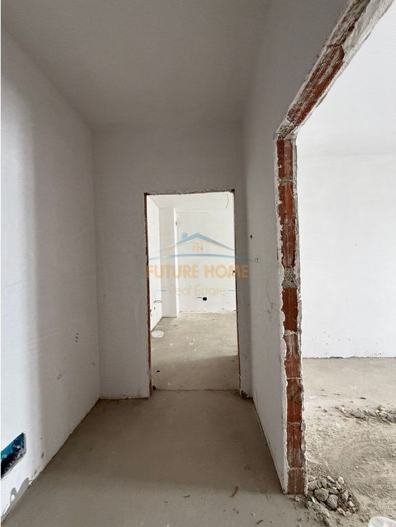 Shitet, Apartament 2+1, Space City, Paskuqan.