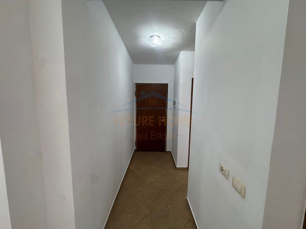 For Rent, Business Premises, Avni Rustemi Square, Tirana