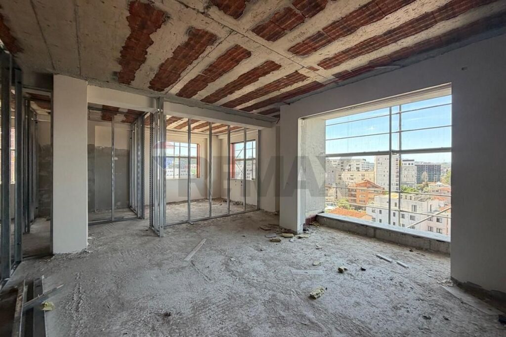 Apartment 2+1 for sale at Construction Engineering