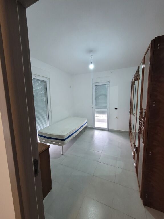 Apartment 2+1 for rent in 5 Maji, 450 Euro, with balcony and parking