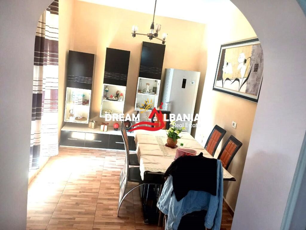 Apartament 1+1 ne Bllok prane pallateve Agimi, Tirane (ID 4219321)