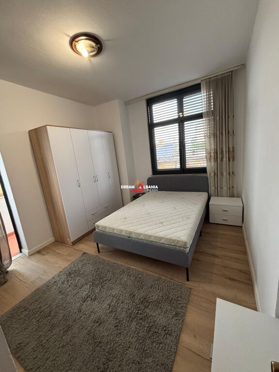 Appartamento 3+1+2 wc+3 balconi in affitto in Rruga e Kavajës, Tirane (ID4231499)