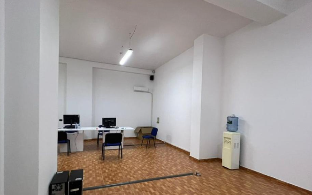 Via Durazzo, Appartamento 2+1 in Affitto