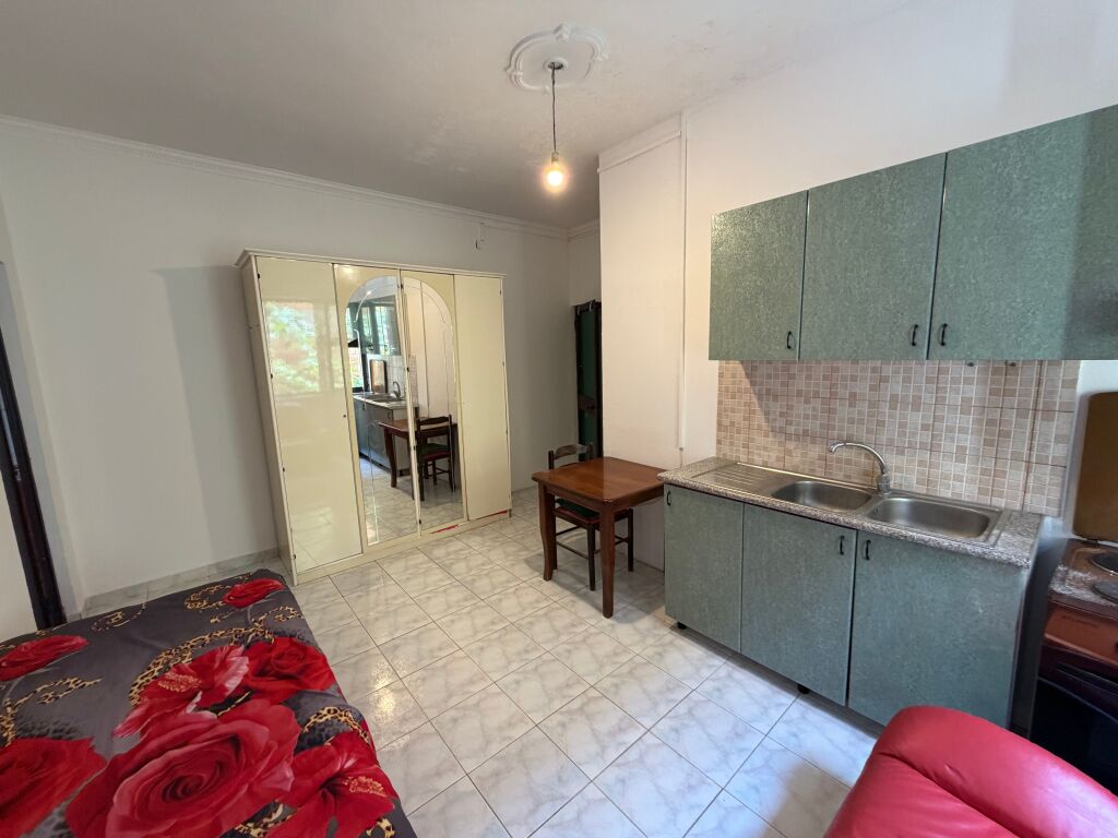 Studio apartment for rent 300 thousand lek