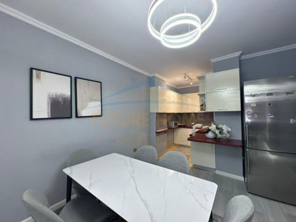 Shitet, Apartament 2+1, Yzberisht