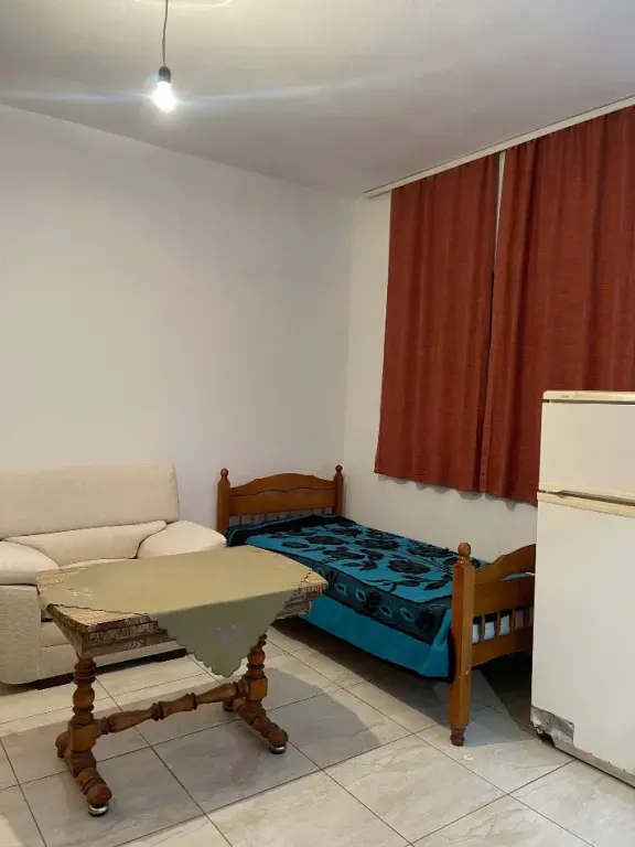 STUDIO APARTMENT 18000 LEKE.STUDENT CITY