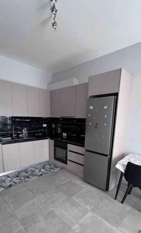 Qera | Apartament 2 + 1 | Brryli | 700 €/muaj