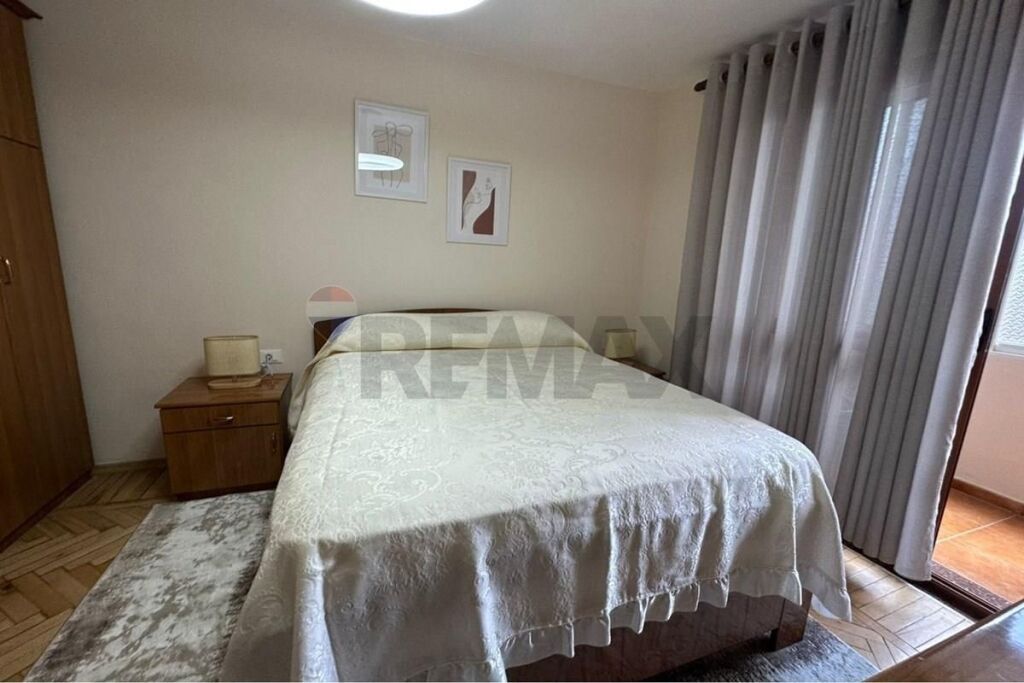 2+1 apartment for rent on Elbasani Street!