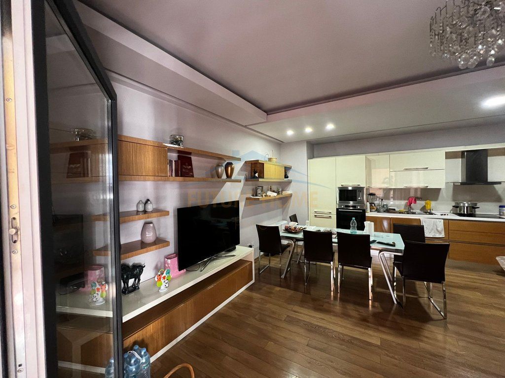 In vendita, Appartamento 3+1+2, Dritan Hoxha, Tirane