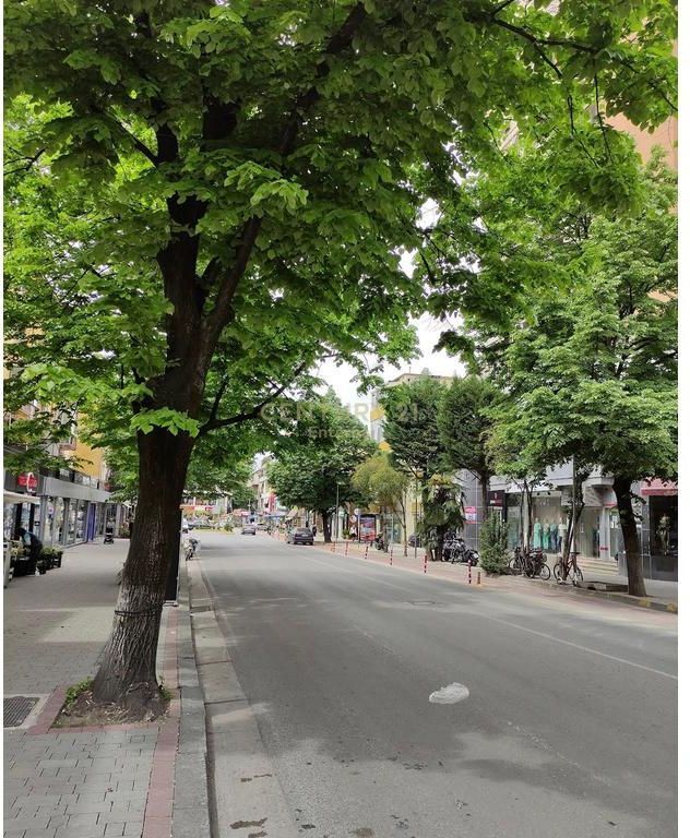 Commercial space for rent in the Blloku area
