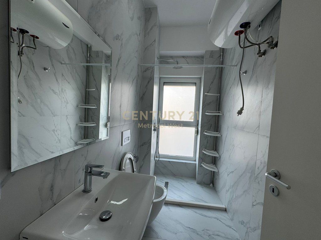 Apartment 2+1+2 for rent at Rezidenca Kaimi, Ali Demi 500 € /Month