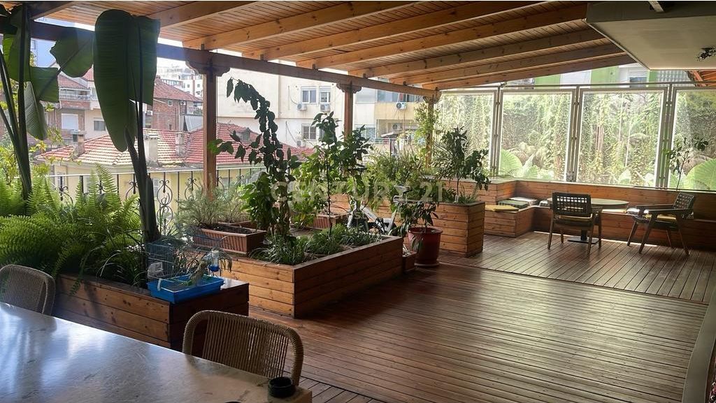 Office for Rent in Bllok!! 2,000 € /Month