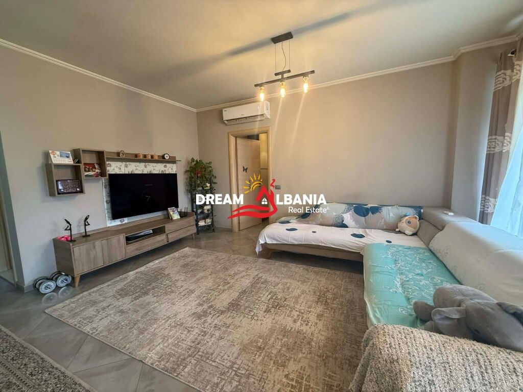 Apartament 2+1+2WC ne Shitje Kinostudio (ne Kompleks), prane Komisariatit Nr 4 (ID 51212001)