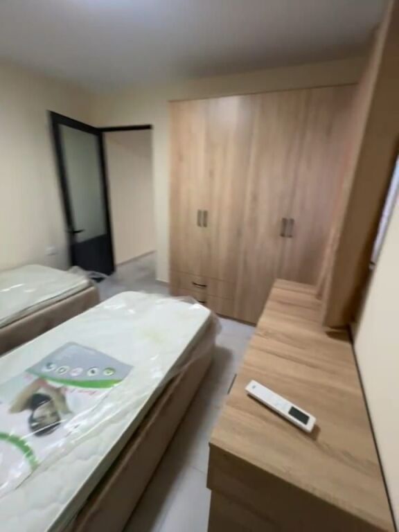 Affitto | Apartament 1 + 1 | Shkolla e bashkuar 350 €/mese