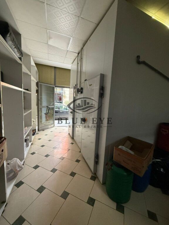 Dyqan Për Shitje ne Bulevardin Kryesor ,Durrës -Exclusive