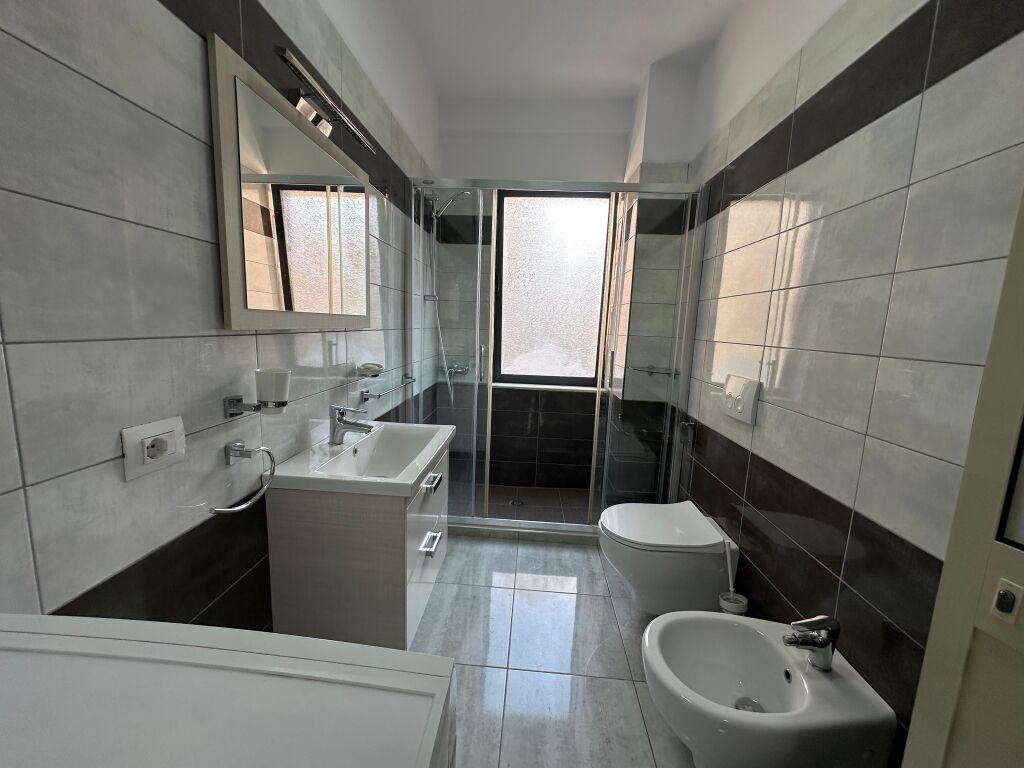 APARTAMENT 1+1 ME QIRA | Astir