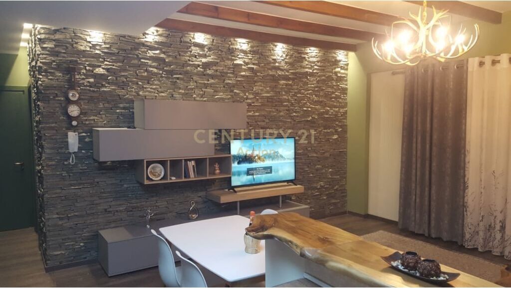 ✨ Modern 2+1 apartment for rent near the Artificial Lake, at the end of Peti street. 650 € /Month