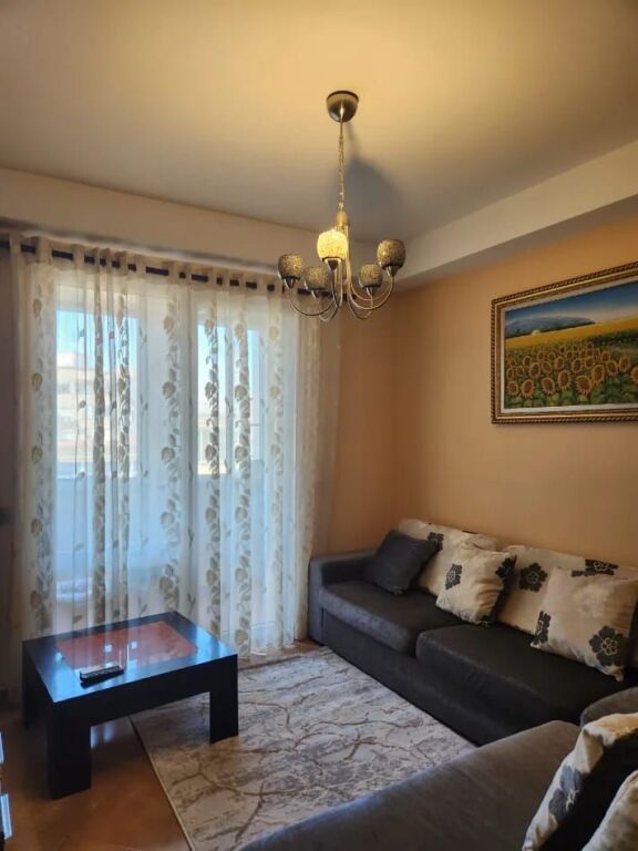 Apartament me qera - Fresk