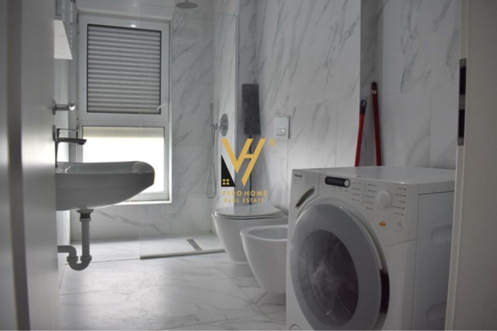 JEPET APARTAMENT 1+1+BLK ME QERA TE ALI DEMI 40.000 LEKE