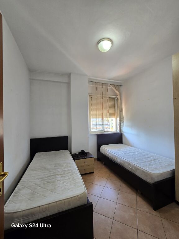 🏡 Apartament 2+1 në Shitje – Zona e Ish-Parkut, Tiranë