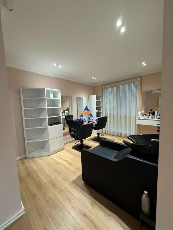 BUSINESS FOR RENT 94M2 "RESIDENZA FIORI DI BOSCO, DON BOSCO" 120,000 LEKE