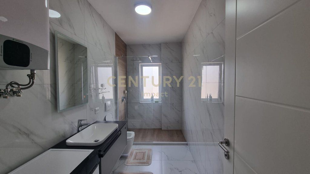 Apartment 2+1 for rent in Tirana near Old Park 800 Euro