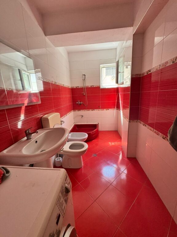 Apartament për shitje
