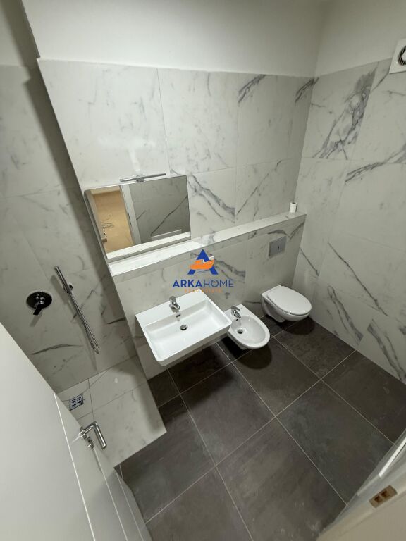 OFFICE FOR RENT 93M2 "KOSOVARVE STREET, NEAR CONAD" 1000 EURO