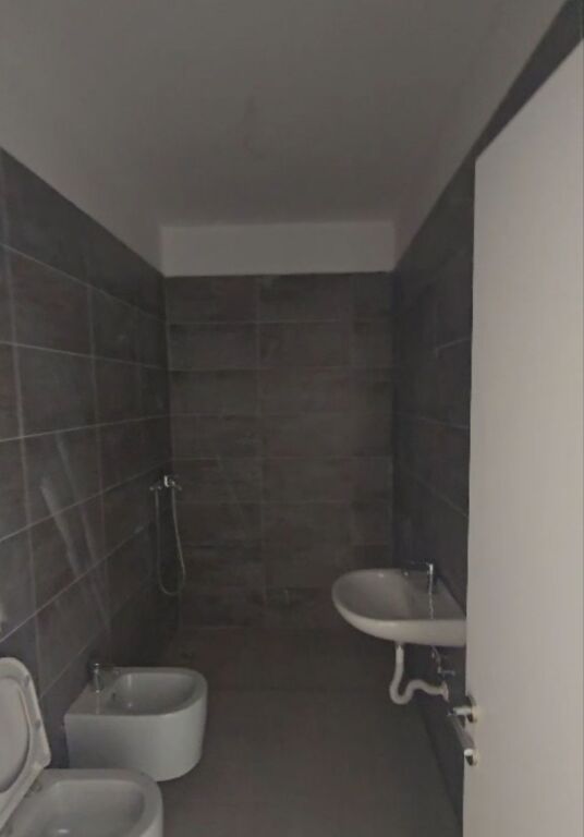 Qera | Ambjent Biznesi | Univers City | 550 €/muaj