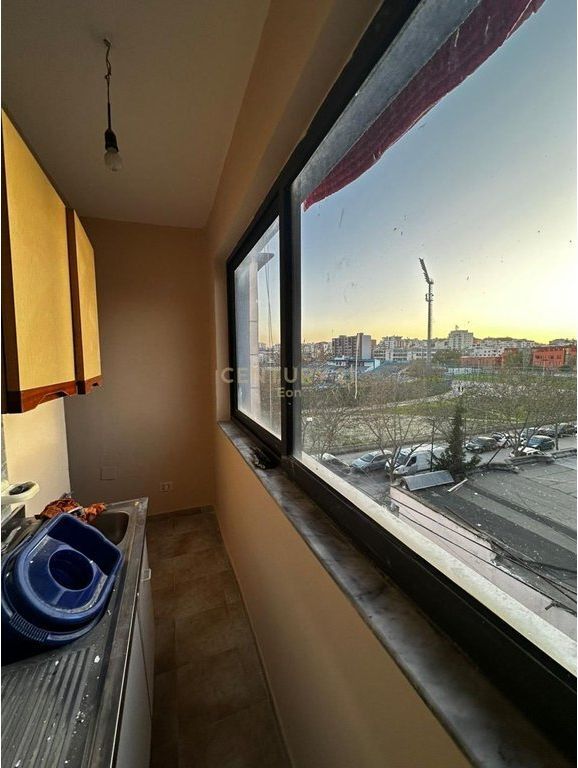 SHITET APARTAMENT KATI 4, 1+1 TEK STADIUMI, NE DURRES !