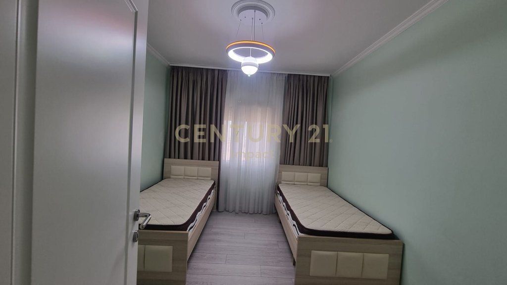Apartament 2+1 per shitje tek Liqeni Ish-Parku