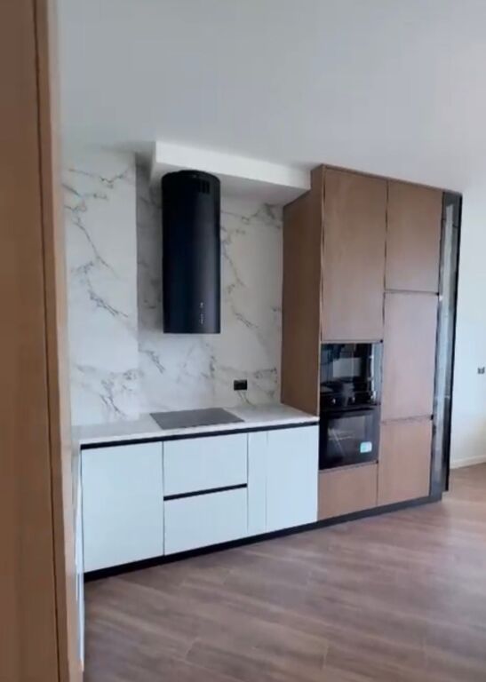 Affitto, Appartamento 2+1+Posto Giardino Botanico, parcheggio Tirana 1300€