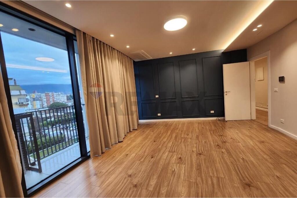 Office space for rent at Tirana Lake, Lake View