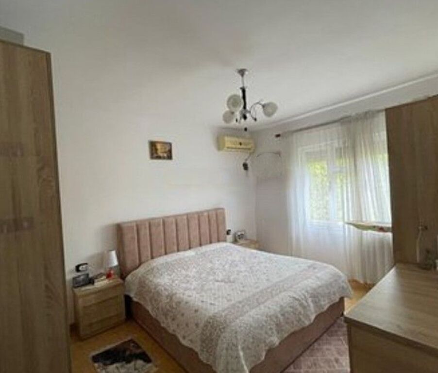 JAPIM ME QIRA APARTAMENT 1+1 PRANE FUSHES SE ALI DEMIT