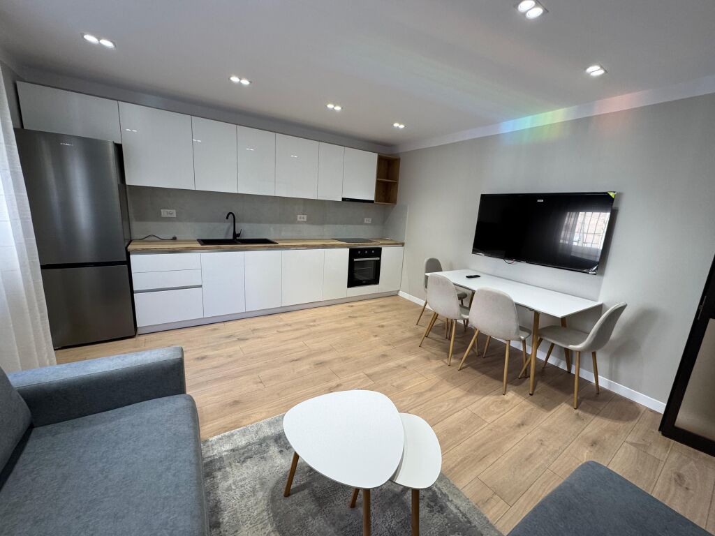 🏠 Apartment 1+1 for rent 📍 At Red School, Tirana