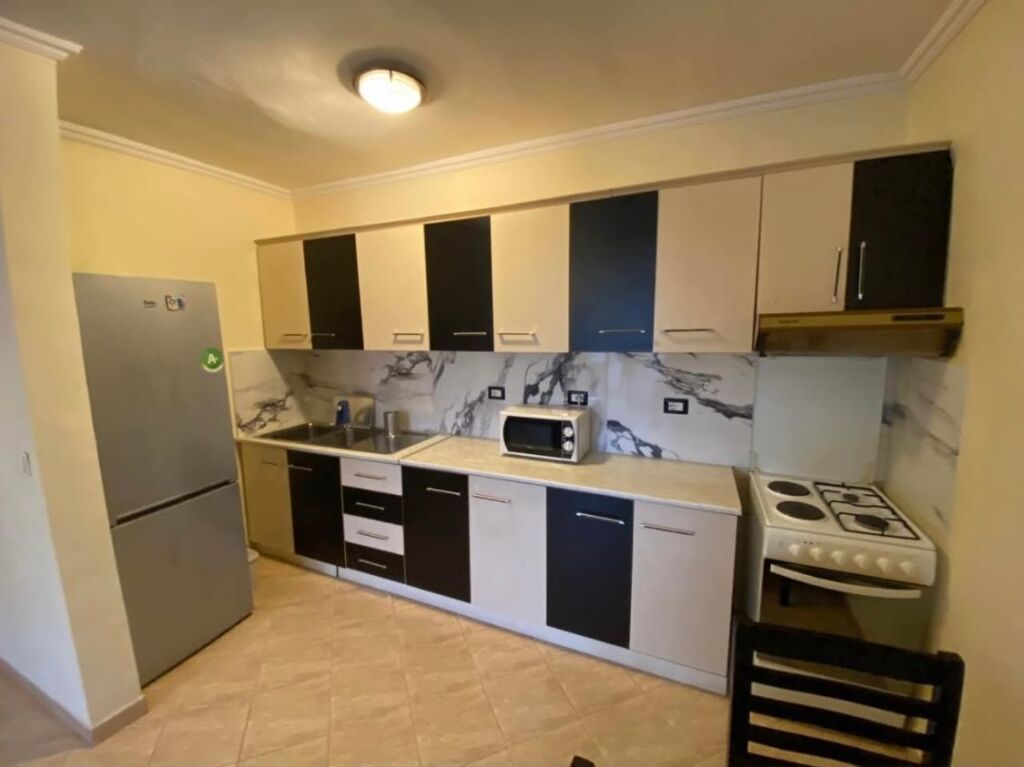 Qera | Apartament 2 + 1 | Prokuroria e Rrethit Gjyqësor Tiranë | 550 €/muaj