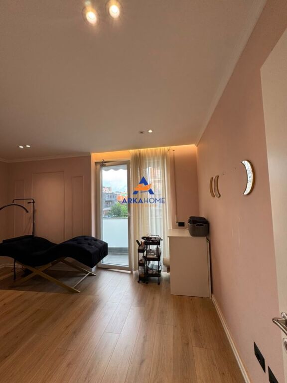 BUSINESS FOR RENT 94M2 "RESIDENZA FIORI DI BOSCO, DON BOSCO" 120,000 LEKE