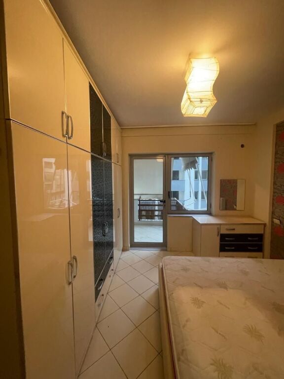 Jepet me qira apartament 2+1