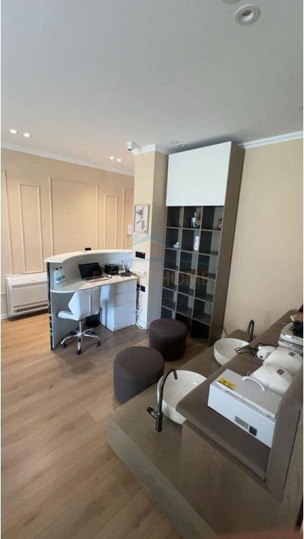 For rent in Don Bosko, at the residence Fiori Di Bosco a beauty salon
