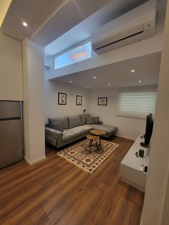 APARTMENT FOR RENT 1+1 DURRES STREET 55,000 LEKE FH-78300