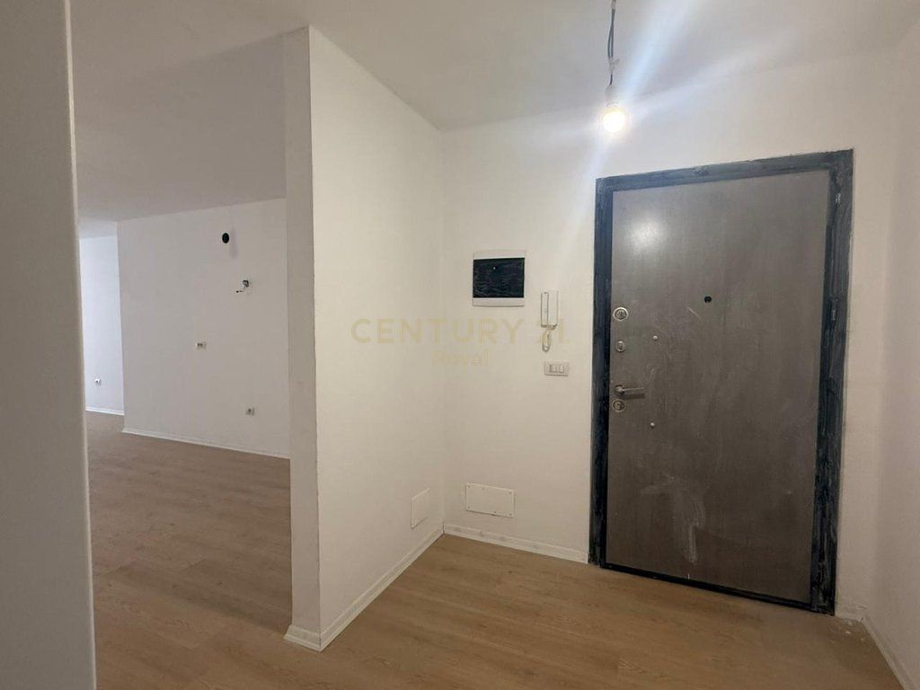 1+1 apartment for sale in Kombinat