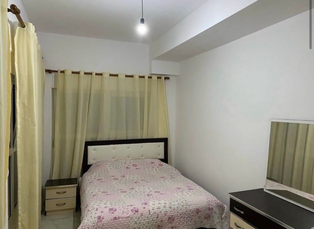 🏠 Jepet me qera apartament 1+1 në zonën e Ali Demit, Mangalem 21, Tiranë